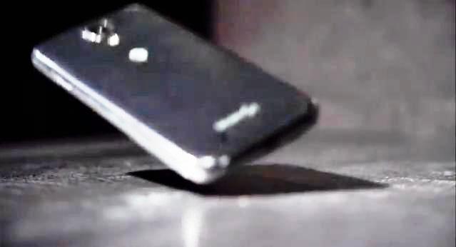 Vean como Samsung tortura su smartphone Galaxy S4
