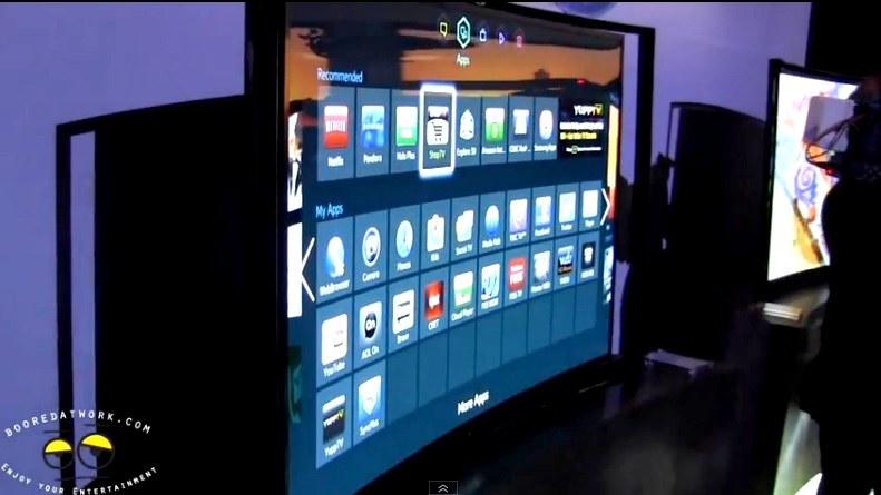 Samsung presenta TV curvo 3D que permite ver dos contenidos al mismo tiempo