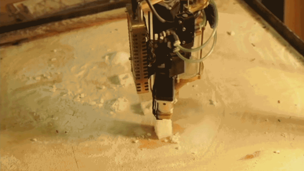 Robot que construye castillos de arena o de sal