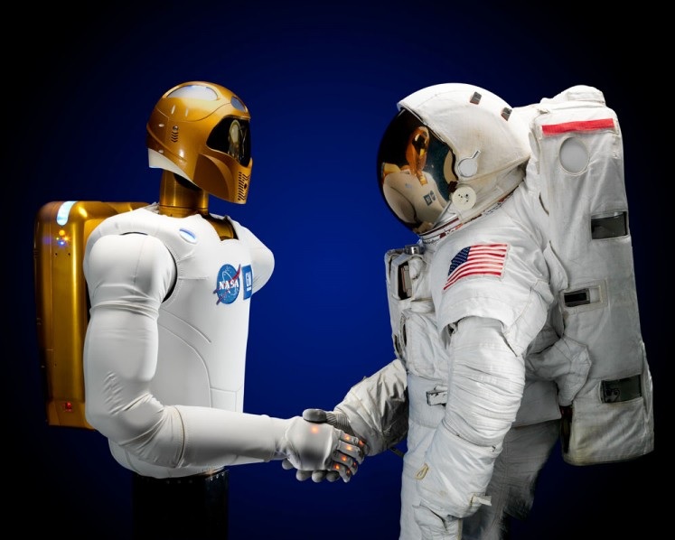 Robot de la NASA aprende medicina para servir de médico en el espacio