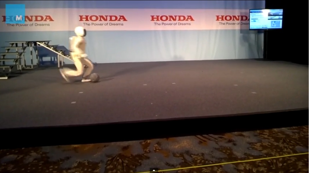 Robot ASIMO más veloz, fluído y balanceado