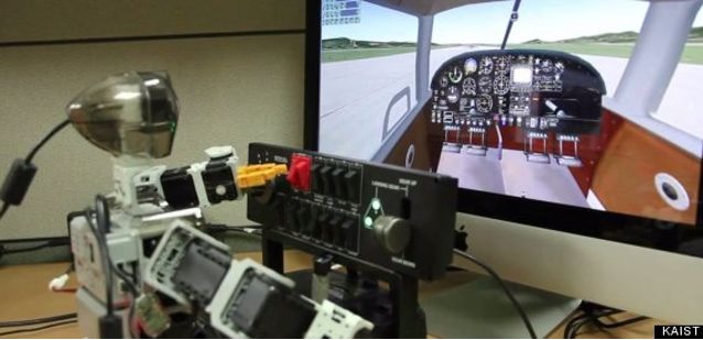 Robot aprende a volar en simulador de vuelo