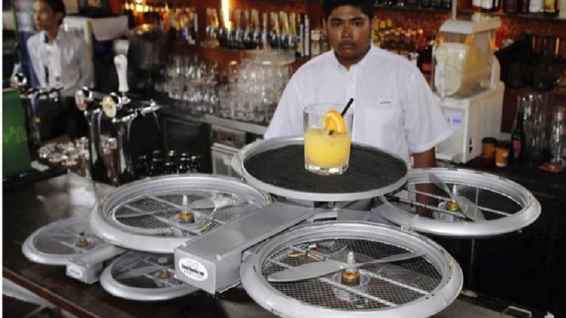 Restaurantes en Singapur utilizan drones para servir la comida