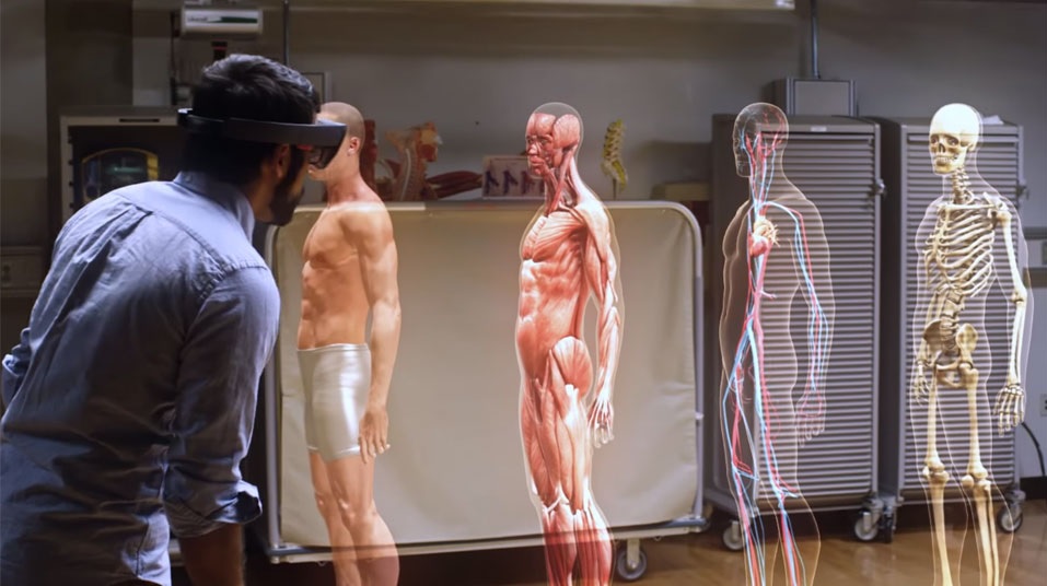 Cómo enseñar anatomía en 3D a la siguiente generación de médicos con HoloLens