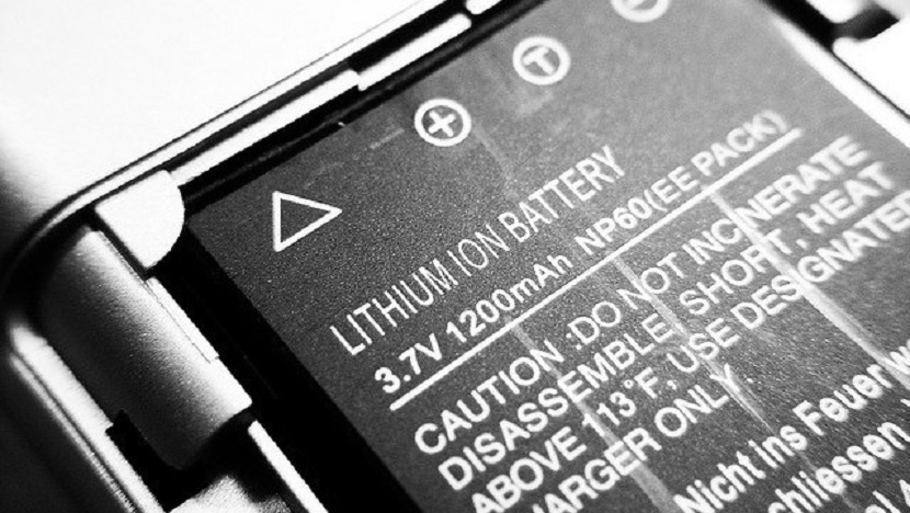 Nueva batería de litio puede almacenar 5 veces la energía de las baterías actuales