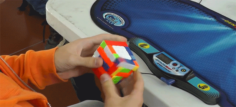 Nuevo récord mundial resolviendo un Cubo de Rubik 5x5