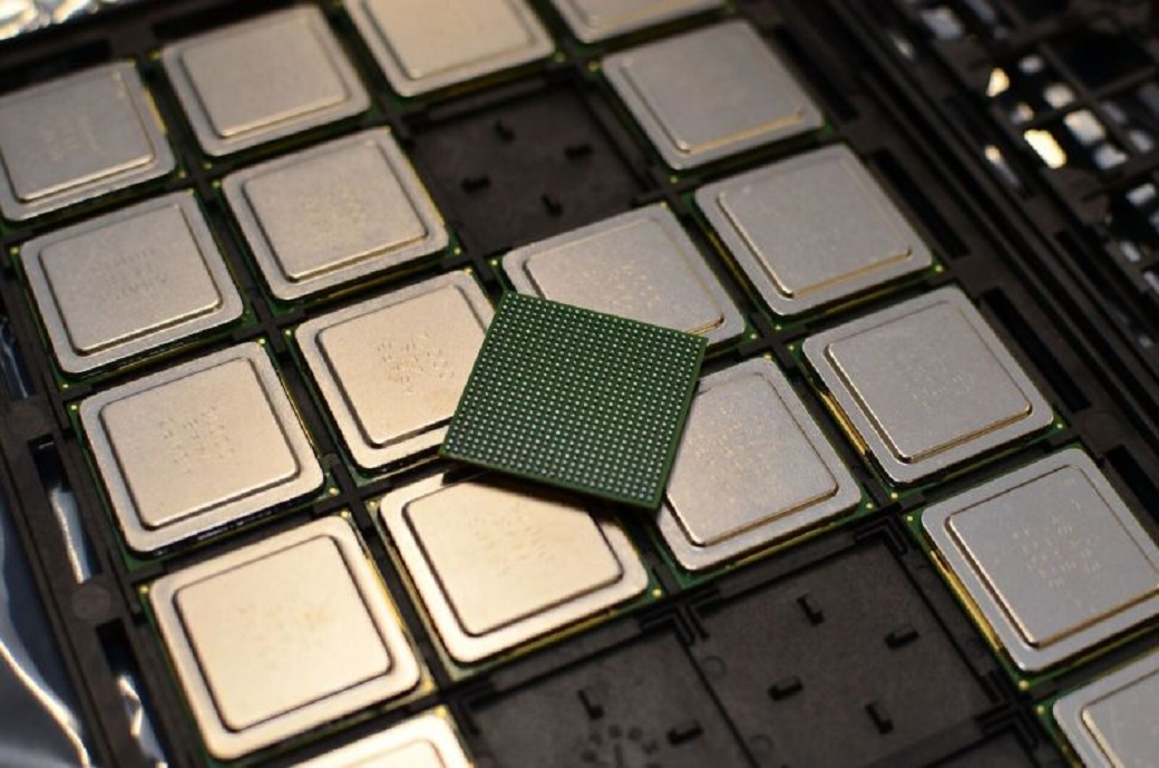 Fabrican el primer chip con 1.000 procesadores