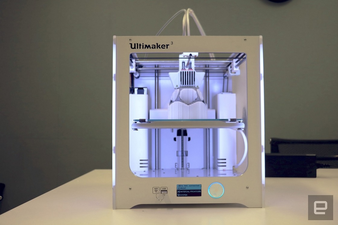 Impresora 3D que utiliza dos materiales a la vez