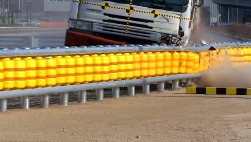 Nuevas barreras antichoques giratorias diseñadas para reducir el impacto de accidentes
