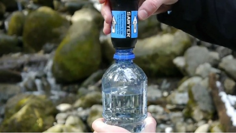 Este filtro portátil de agua podría poner fin a las botellas de plástico