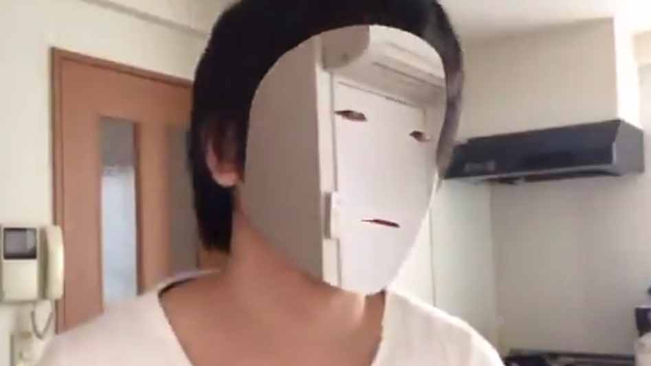 Con la cámara TrueDepth del iPhone X, puede volver su cara invisible