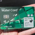 Tarjeta de crédito inteligente con conexión celular puede mostrarle cuánto dinero le queda para gastar