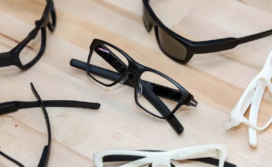 Intel crea unas gafas inteligentes «indistinguibles» de las normales