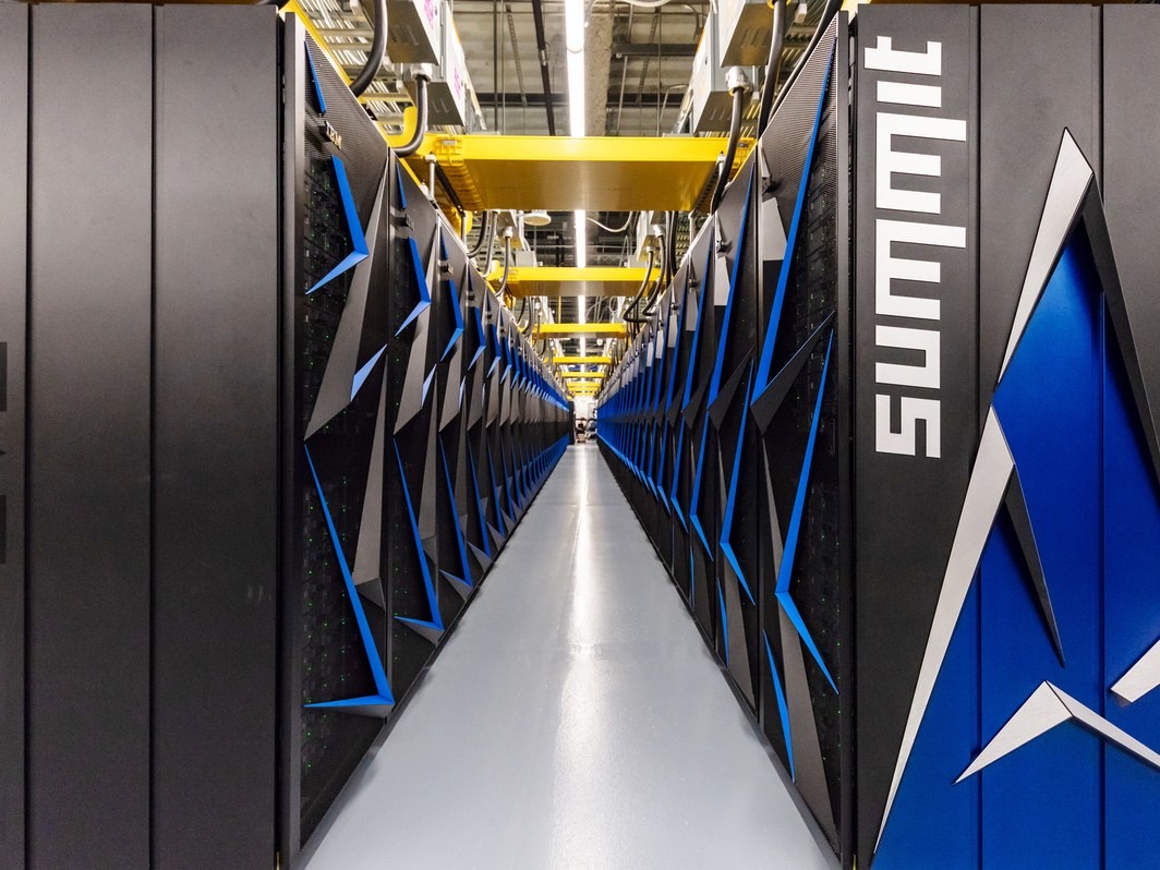 Summit, el supercomputador más potente del mundo con 200 petaFLOPS