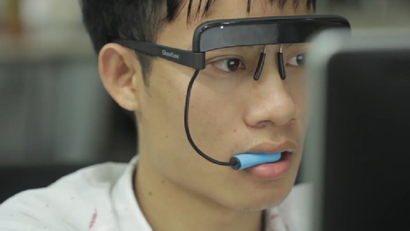 Estas gafas pueden ayudar a personas con discapacidad a usar tecnología sin sus manos
