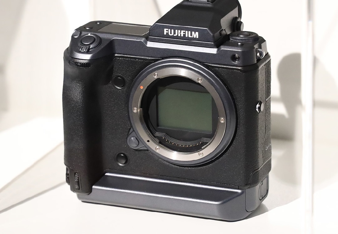 Fujifilm presenta una increíble cámara de 100 megapixeles
