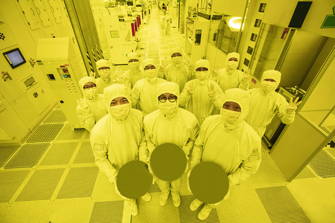 Samsung ya fabrica chips en tres nanómetros: 23% más de rendimiento y casi el doble de eficiencia