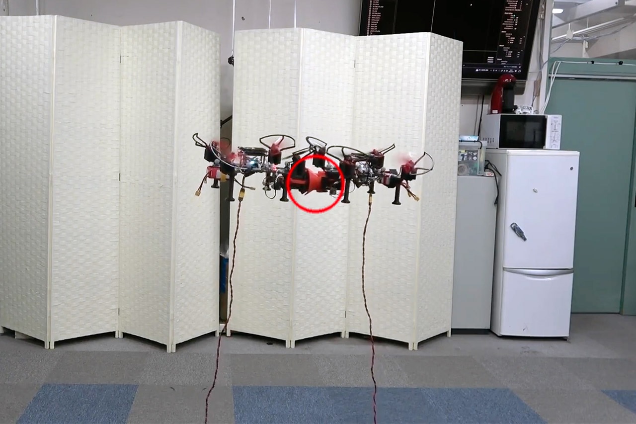 Desarrollan drones modulares que pueden conectarse en el aire