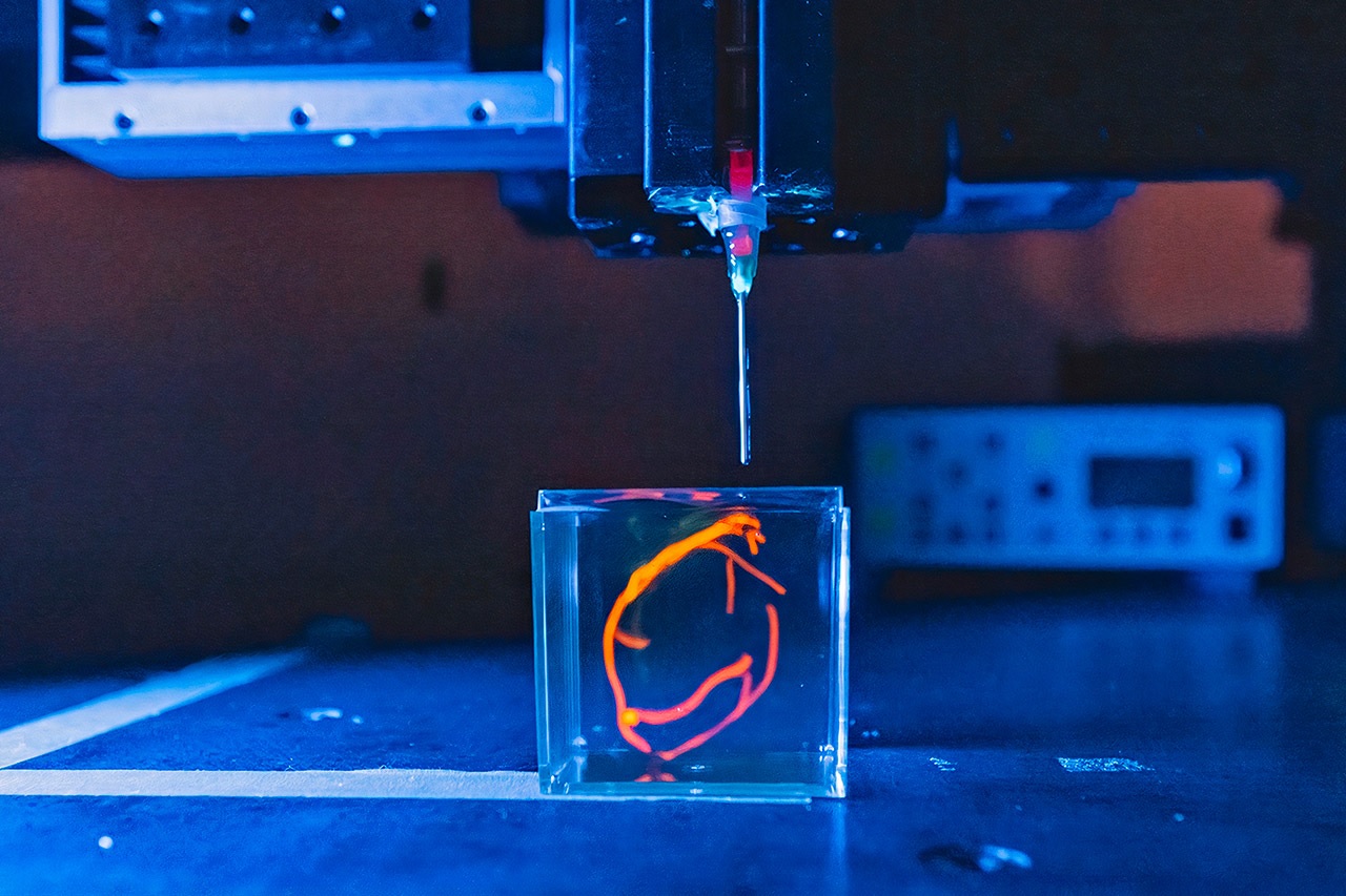 Desarrollan forma de imprimir en 3D un corazón humano e implantarlo en un ser vivo