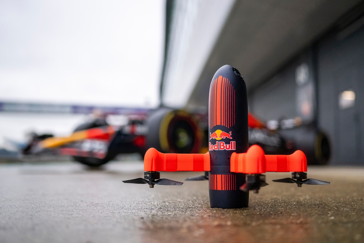 Fabrican dron capaz de seguir al Fórmula 1 de Verstappen