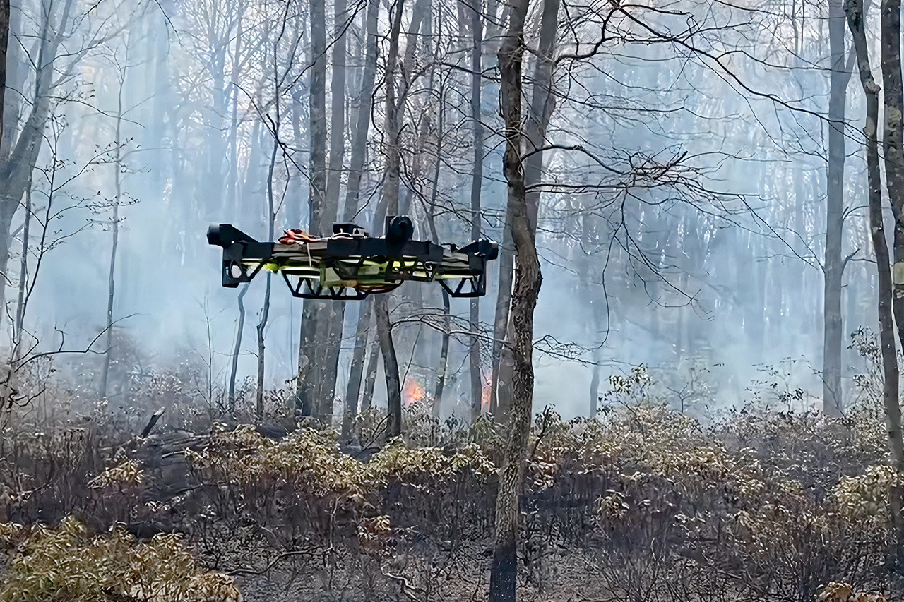 Desarrollan dron autónomo diseñado para combatir incendios forestales